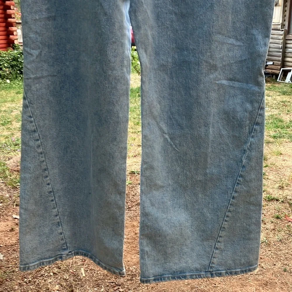 Arizona wide leg high rise stonewashed denim jean size 17 nwot